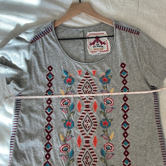 Johnny Was Embroidered Tee Tunic Size Medium - Picture 6 of 8